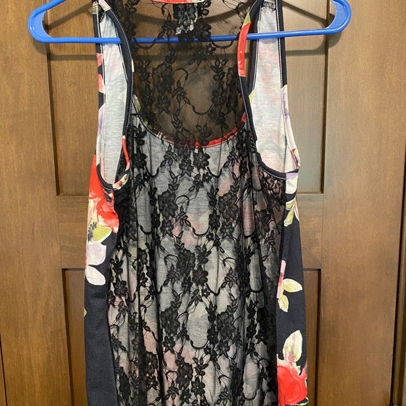 Daytrip Tank Top - Picture 4 of 6